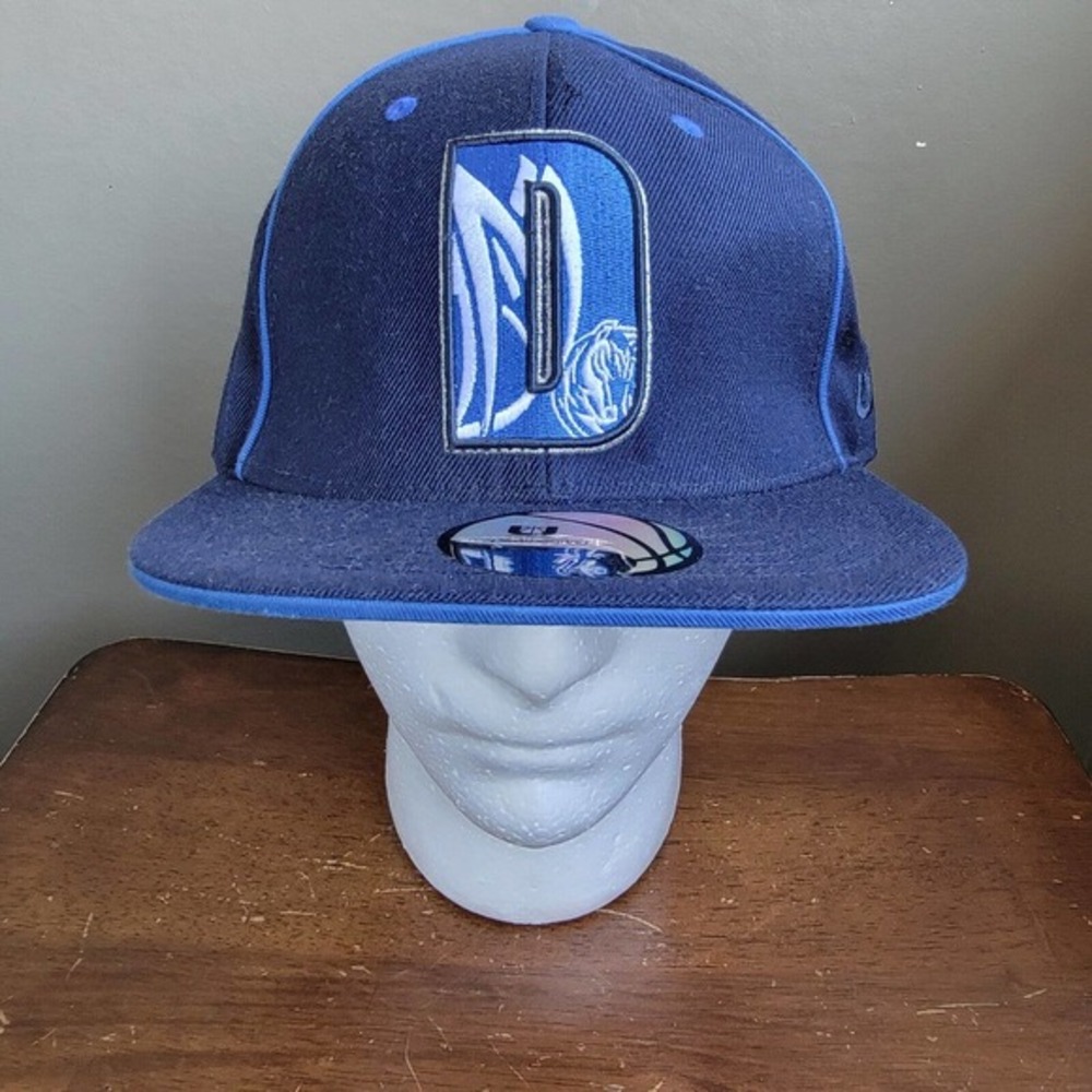 UNK NBA Dallas Mavericks Fitted Hat 7½ Blue "D"‎ Logo EUC